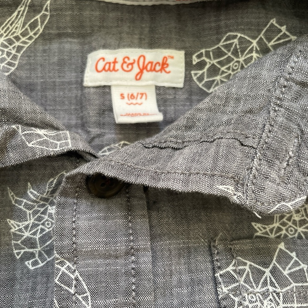 Boys button down - Picture 2 of 3
